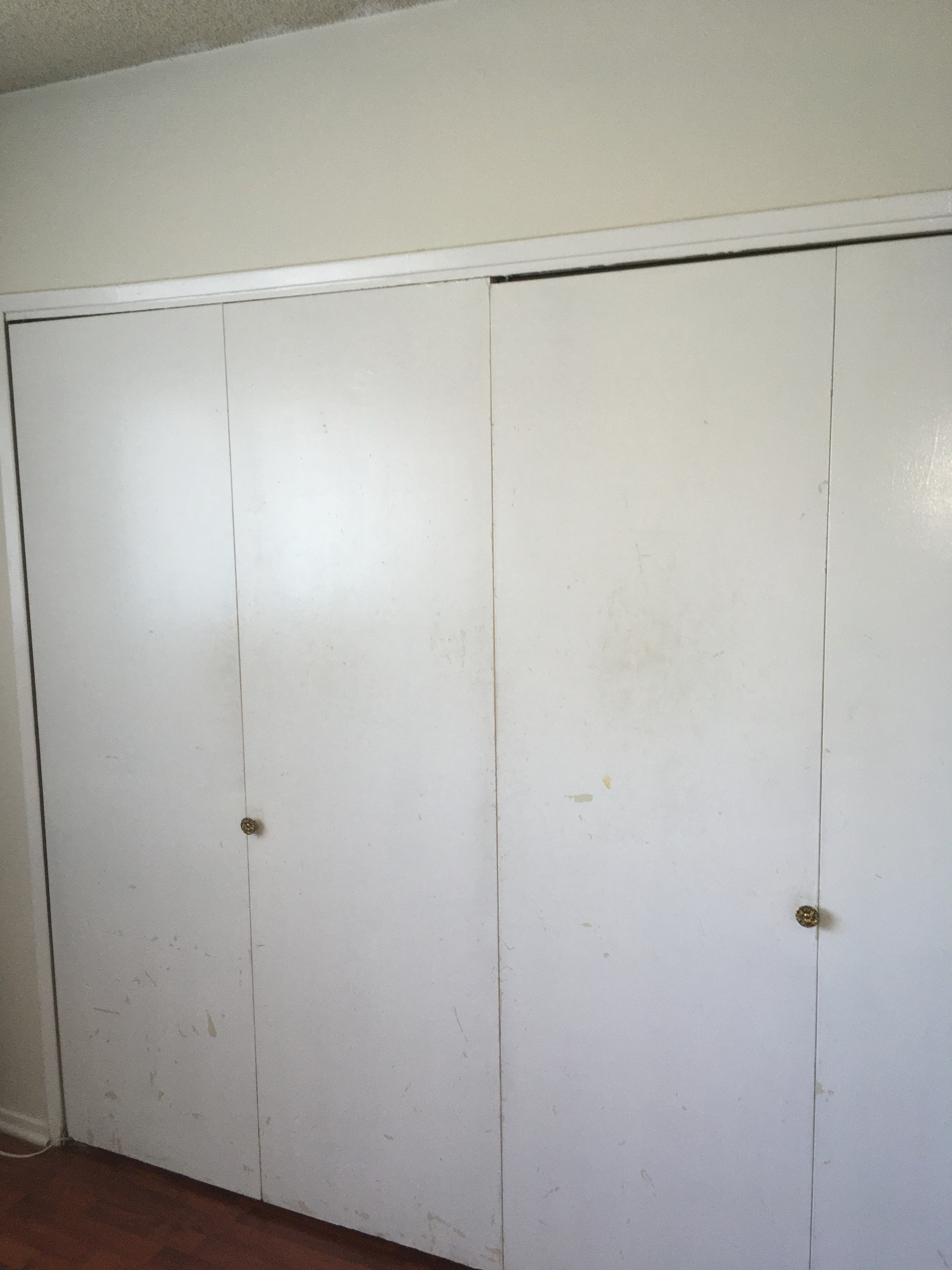 closet 1.jpg