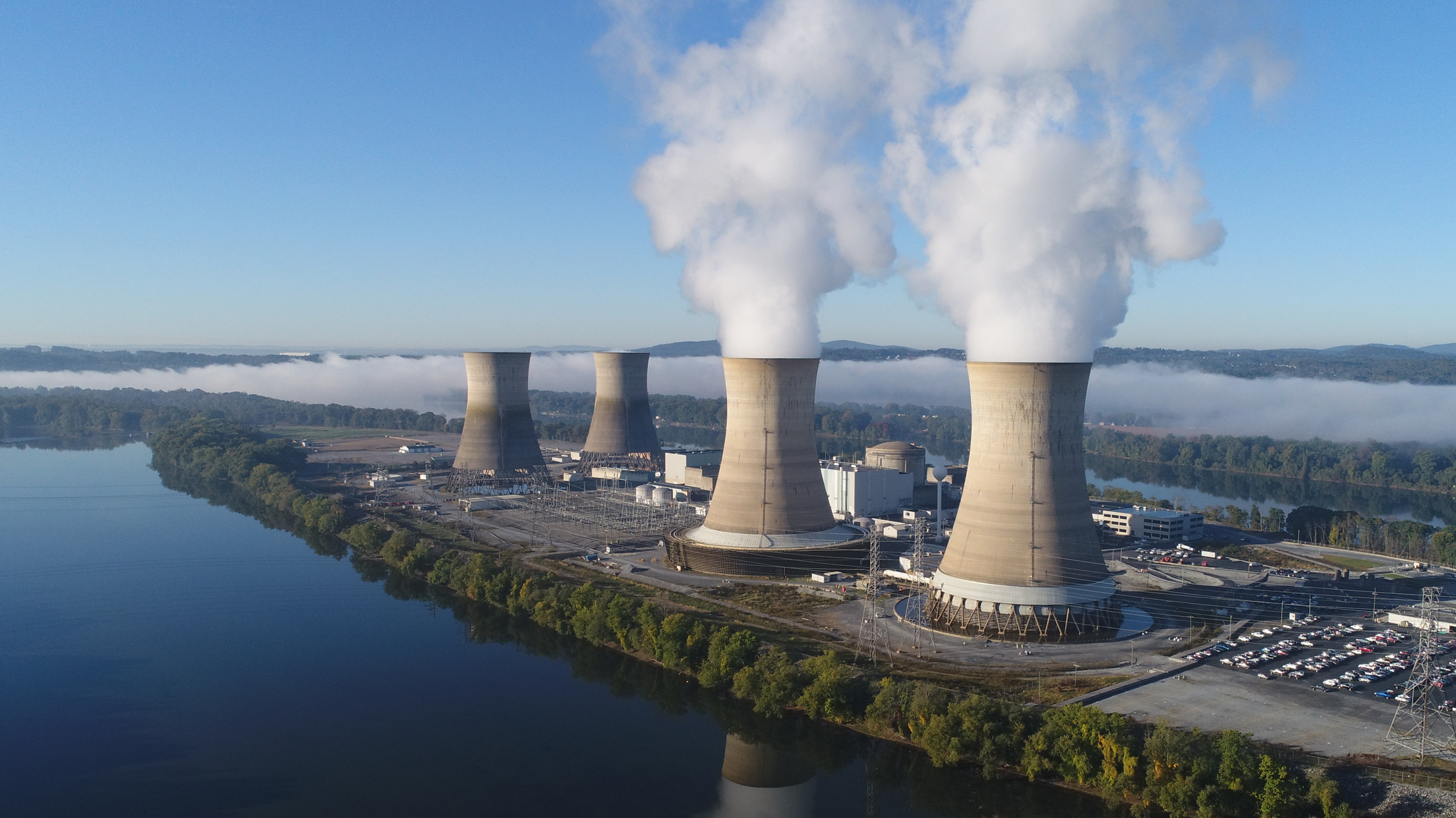 Exelon_Three_Mile_Island_Nuclear_Generating_Station.jpg