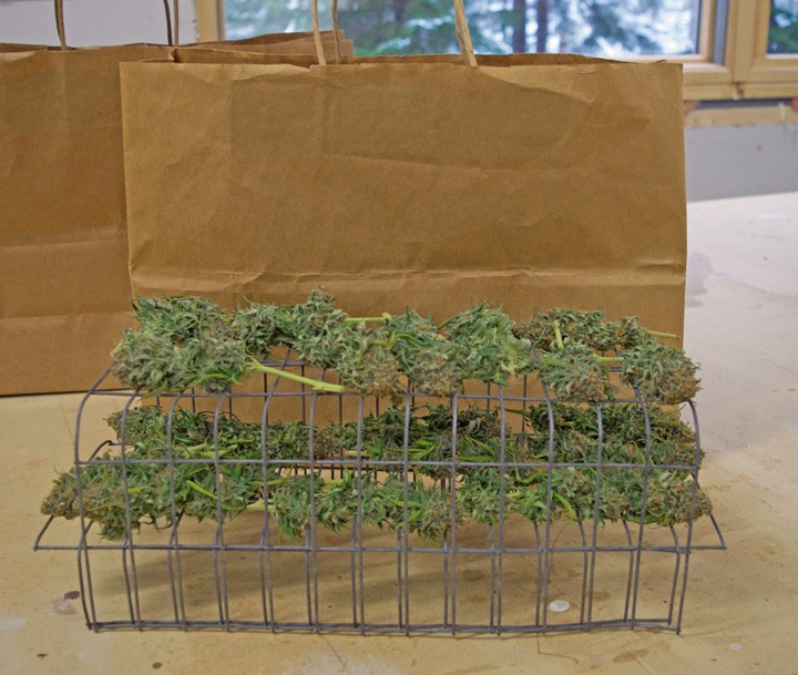 Click image for larger version

Name:	Dry-rack-and-sack.jpg
Views:	171
Size:	117.6 KB
ID:	268990