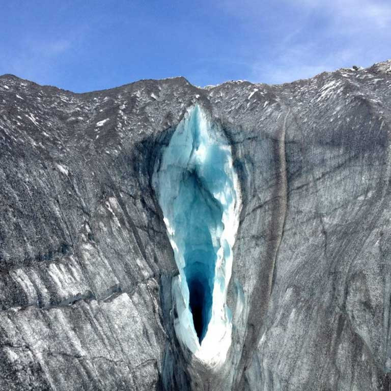 Click image for larger version

Name:	ice crevice.jpg
Views:	585
Size:	168.7 KB
ID:	507755