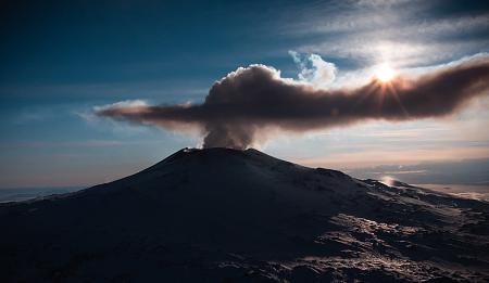 Click image for larger version

Name:	Erebus1.width-2500.jpg
Views:	4
Size:	394.9 KB
ID:	655504